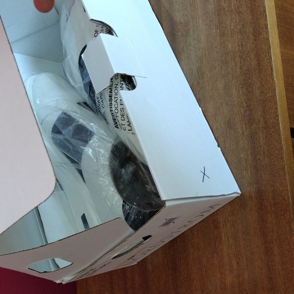 Linea Paolo Kaira White Nappa Leather Platform Sneakers Size 9.5 Wide Sole - Picture 11 of 12